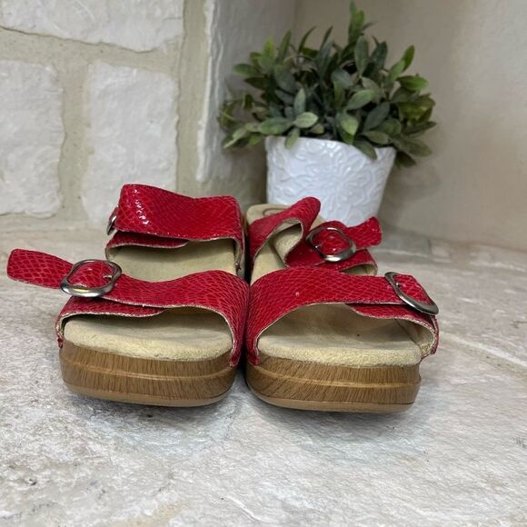 Dansko sophie sandals shoes red leather comfort wedge womans 41 - Picture 4 of 9